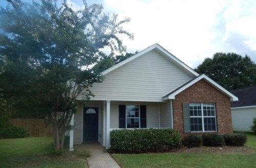 502 Chadwyck Cir, Bonaire, GA 31005