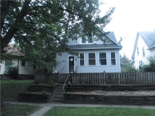 2707 Iowa St, Davenport, IA 52803