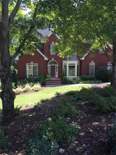 650 Woodstream Court, Roswell, GA 30075