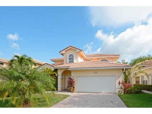 7749 HIGHLANDS CR, Pompano Beach, FL 33063