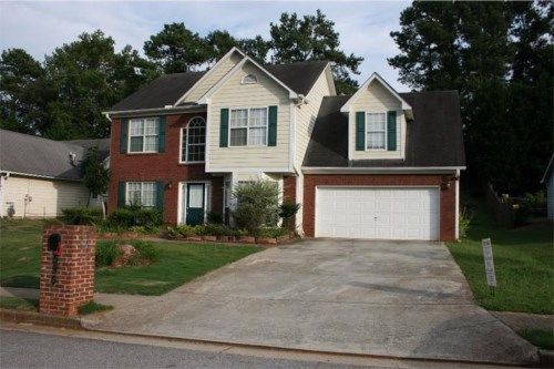 590 Sterling Pointe Ct, Lawrenceville, GA 30043