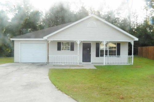 136 Dove Hill Cir, Thomasville, GA 31792