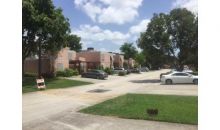 11110 N LAKEVIEW DR # N Hollywood, FL 33026