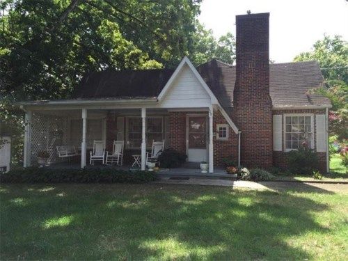 649 Ridgewood Avenue, Gainesville, GA 30501