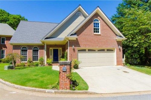 2834 Livsey Woods Drive, Tucker, GA 30084