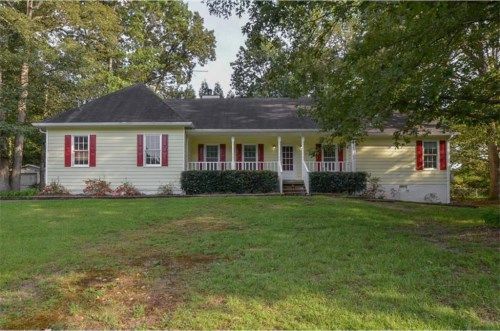 1877 Kelvin Drive, Lawrenceville, GA 30043