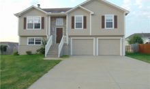 1303 SW 5th Ter Oak Grove, MO 64075