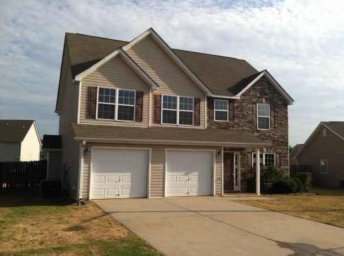 518 Arrie Dr, Byron, GA 31008