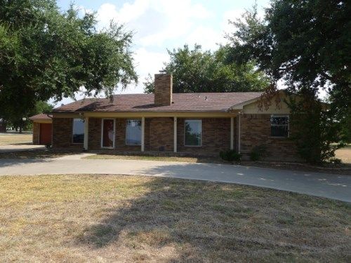 214 Rose Hall Ct, Bridgeport, TX 76426