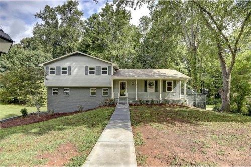 813 Green Forest Drive Se, Smyrna, GA 30082