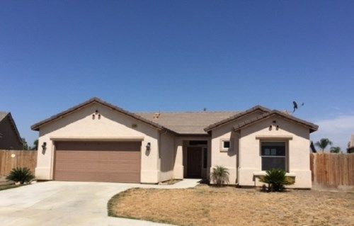 2599 Seaside Circle, Tulare, CA 93274