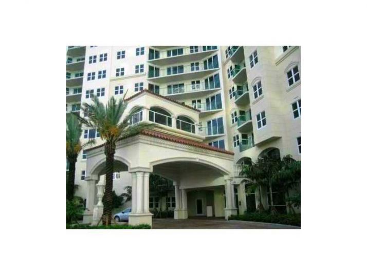 20000 E COUNTRY CLUB DR # 302, Miami, FL 33180