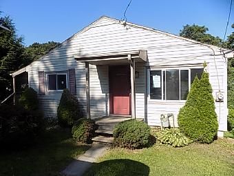 1813 Glen Rd, Aliquippa, PA 15001