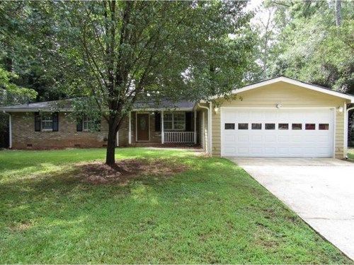 888 Pinecrest Circle Sw, Lilburn, GA 30047