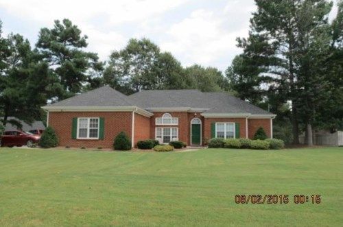 3490 Garden Walk Lane, Loganville, GA 30052