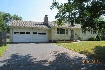 11 Pershing Road, Windsor Locks, CT 06096