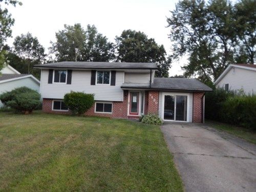 2430 Packard Dr, Lorain, OH 44055