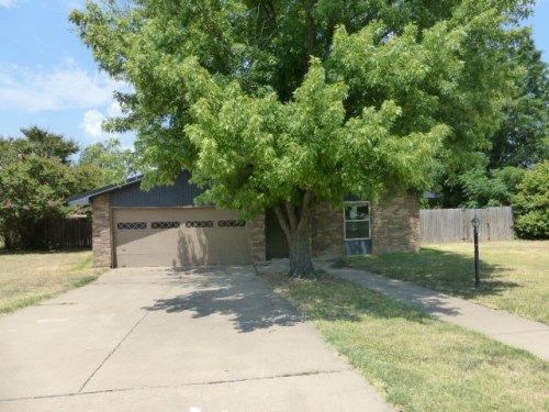 3 Redbud Dr, Mineral Wells, TX 76067