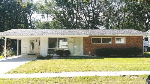 4010 Greenbrook Ln, Flint, MI 48507