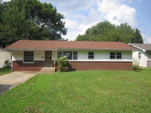 1501 E Broadmoor St, Springfield, MO 65804