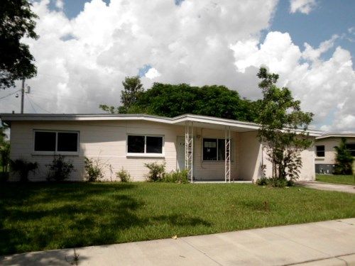 1402 Veronica S Shoemaker Blvd, Fort Myers, FL 33916