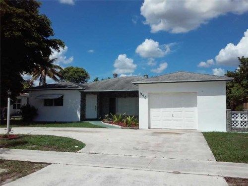 940 SW 50 TE, Pompano Beach, FL 33068