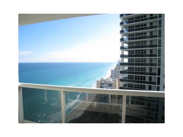 1830 S OCEAN DR # 3605, Hallandale, FL 33009