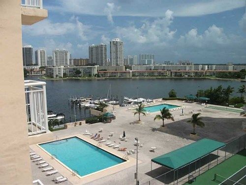 18061 BISCAYNE BL # 701-2, North Miami Beach, FL 33160