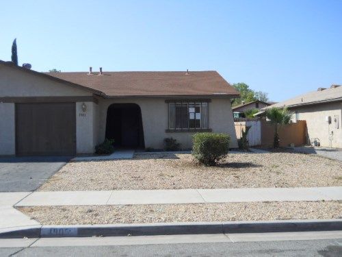 1905 W Oakland Ave, Hemet, CA 92545