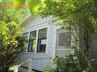 14 Loren St, Hulls Cove, ME 04644