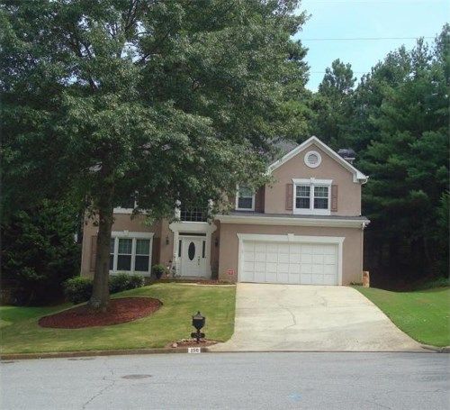 150 Nesbit Ridge Drive, Roswell, GA 30076