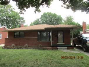 8370 Whitefield St, Dearborn Heights, MI 48127