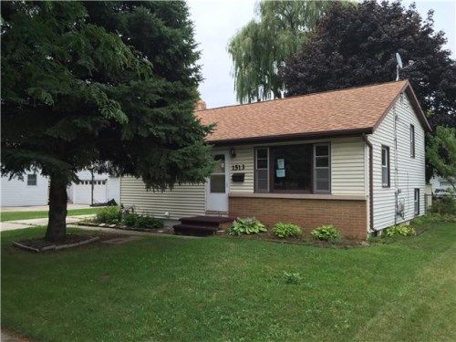 1513 S Oneida St, Green Bay, WI 54304