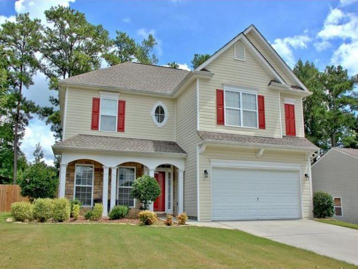 8140 Mayfern Drive, Fairburn, GA 30213