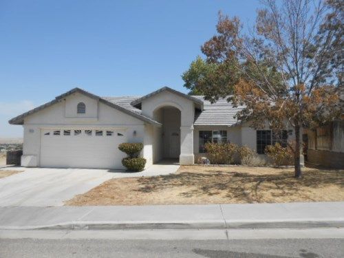 108 Lee Street, Taft, CA 93268