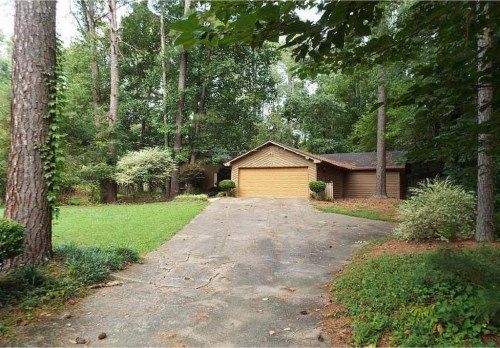 1510 Oakwood Drive, Roswell, GA 30075