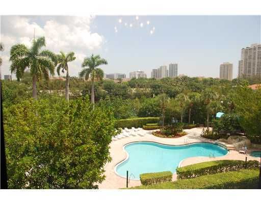 3440 NE 192 ST # 3P-A, Miami, FL 33180