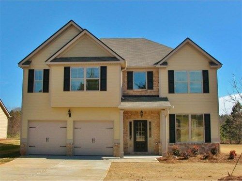 126 Village Place Drive, Newnan, GA 30265