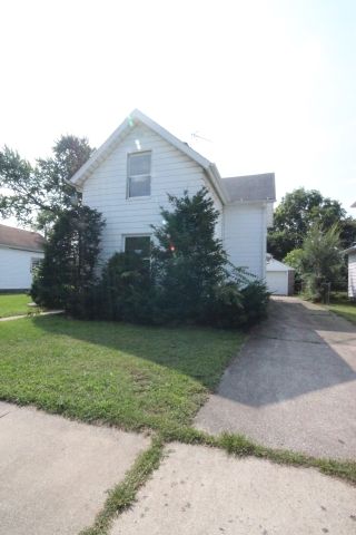 733 E 4th St, Mishawaka, IN 46544