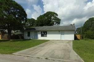 442 Carolina Ave NW, Palm Bay, FL 32907