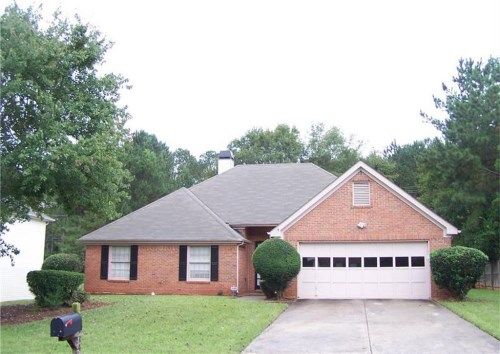 64 Championship Court, Fayetteville, GA 30215