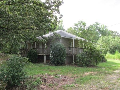 99 County Rd 286, Roanoke, AL 36274