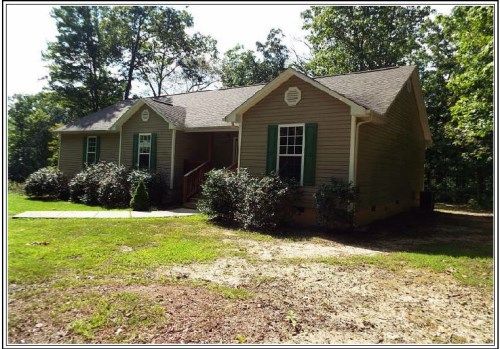 240 Pebble Dr, Rising Fawn, GA 30738