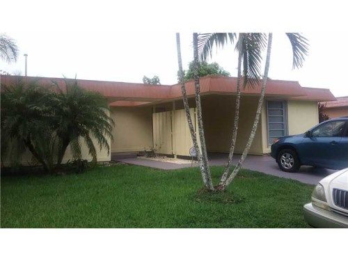 7305 NW 68 ST, Fort Lauderdale, FL 33321