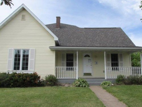 411 Lake Ave E, Ladysmith, WI 54848