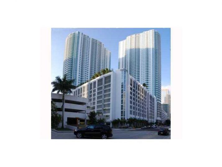 950 BRICKELL BAY DRIVE # 4402, Miami, FL 33131