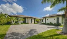 10920 SW 62 AV Miami, FL 33156