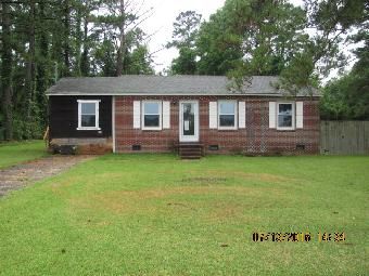 1491 Chinchilla Dr, Bayboro, NC 28515