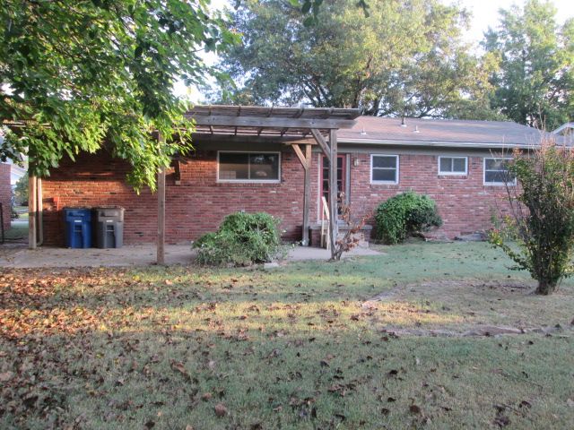 6558 E 27th St, Tulsa, OK 74129