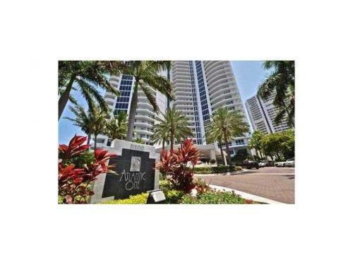 21200 POINT PL # 303, Miami, FL 33180